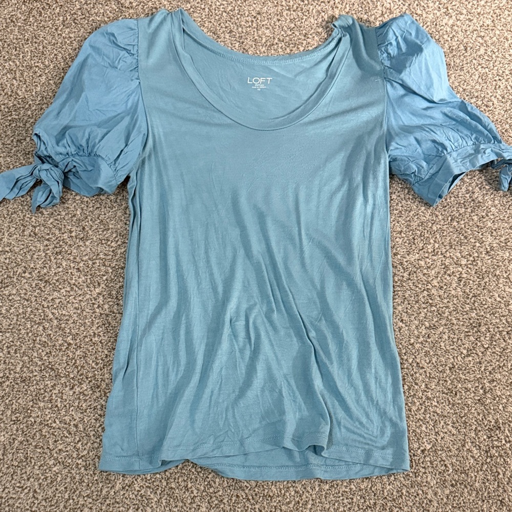 LOFT Women's Light Blue Tie Sleeve Top